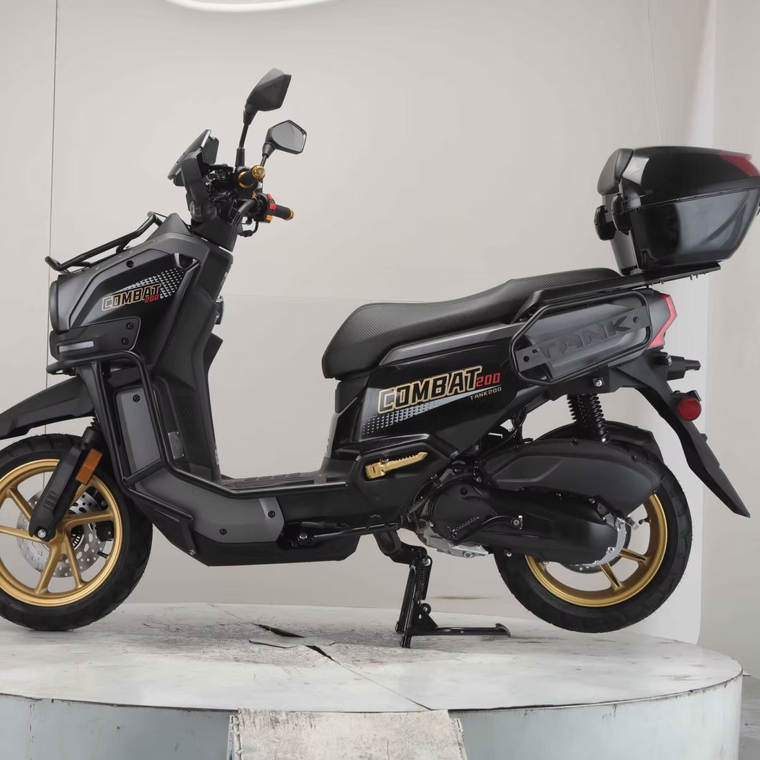 TANK COMBAT 200 Scooter