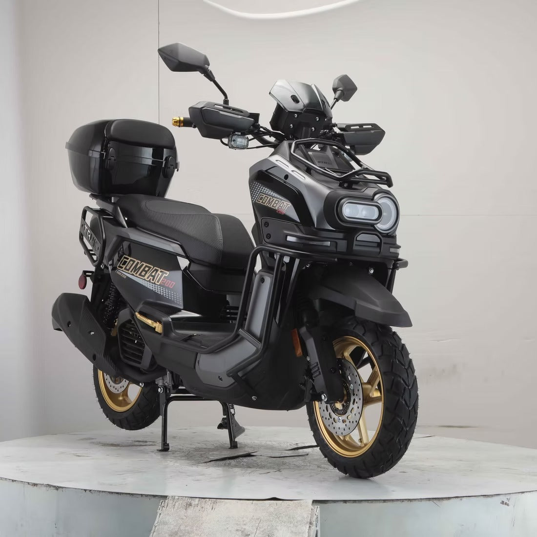 TANK COMBAT 200 Scooter