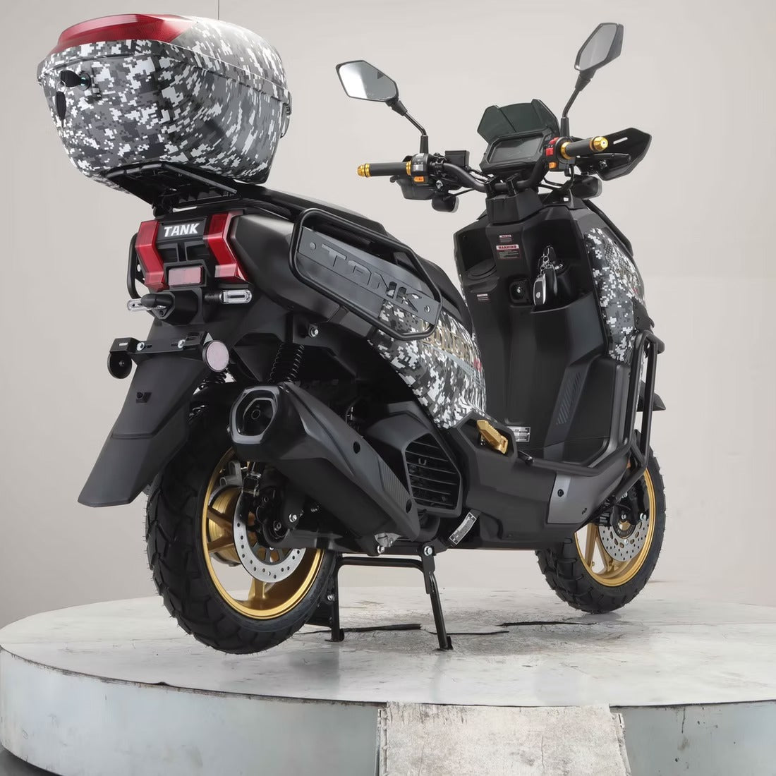 TANK COMBAT 200 Scooter
