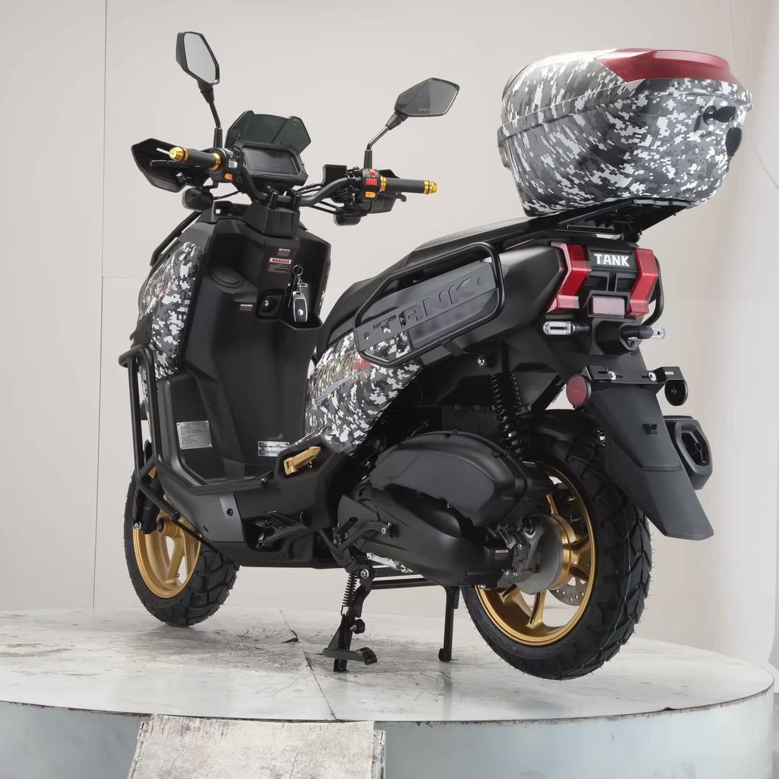 TANK COMBAT 200 Scooter
