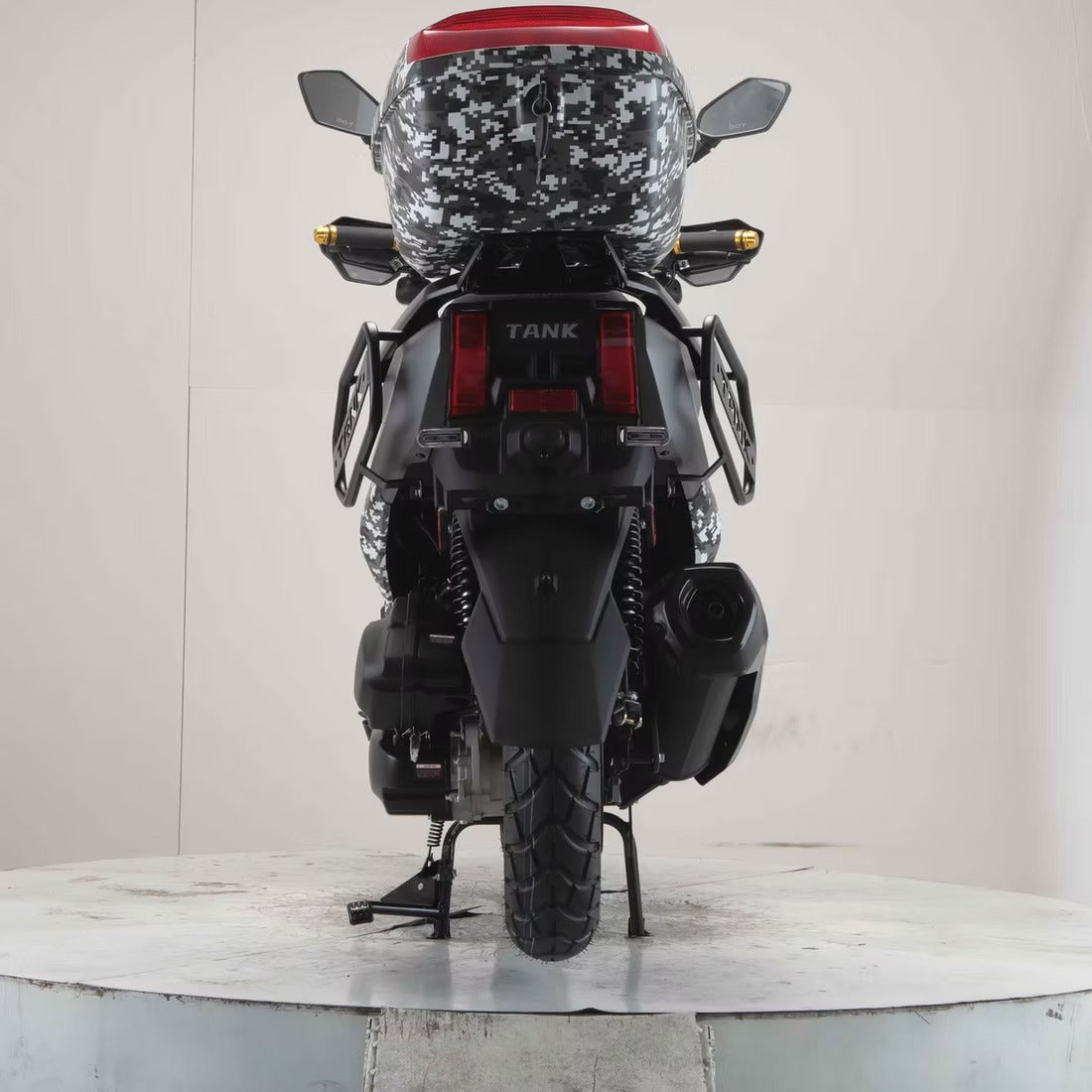 TANK COMBAT 200 Scooter