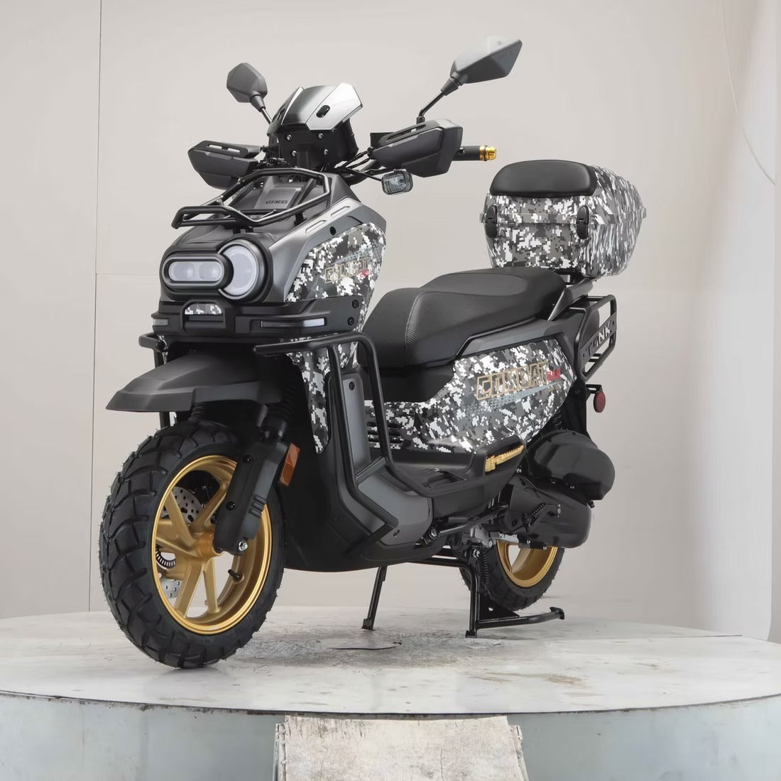TANK COMBAT 200 Scooter