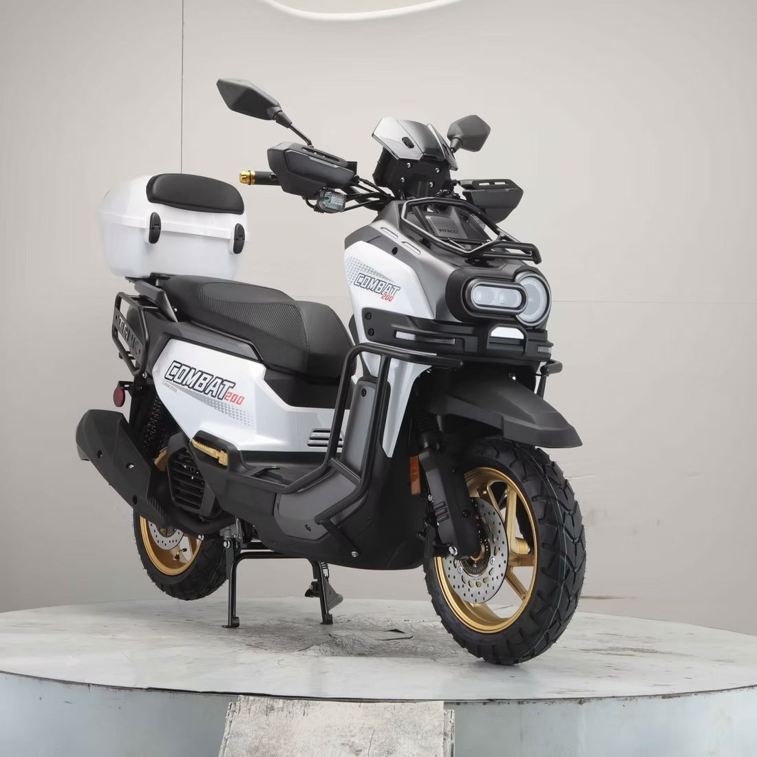 TANK COMBAT 200 Scooter