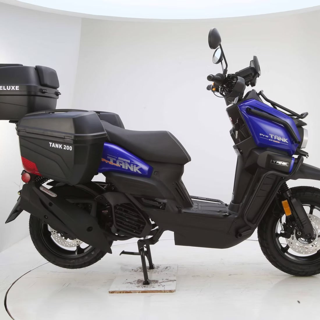 TANK 200 PRO EFI - (DELUXE)