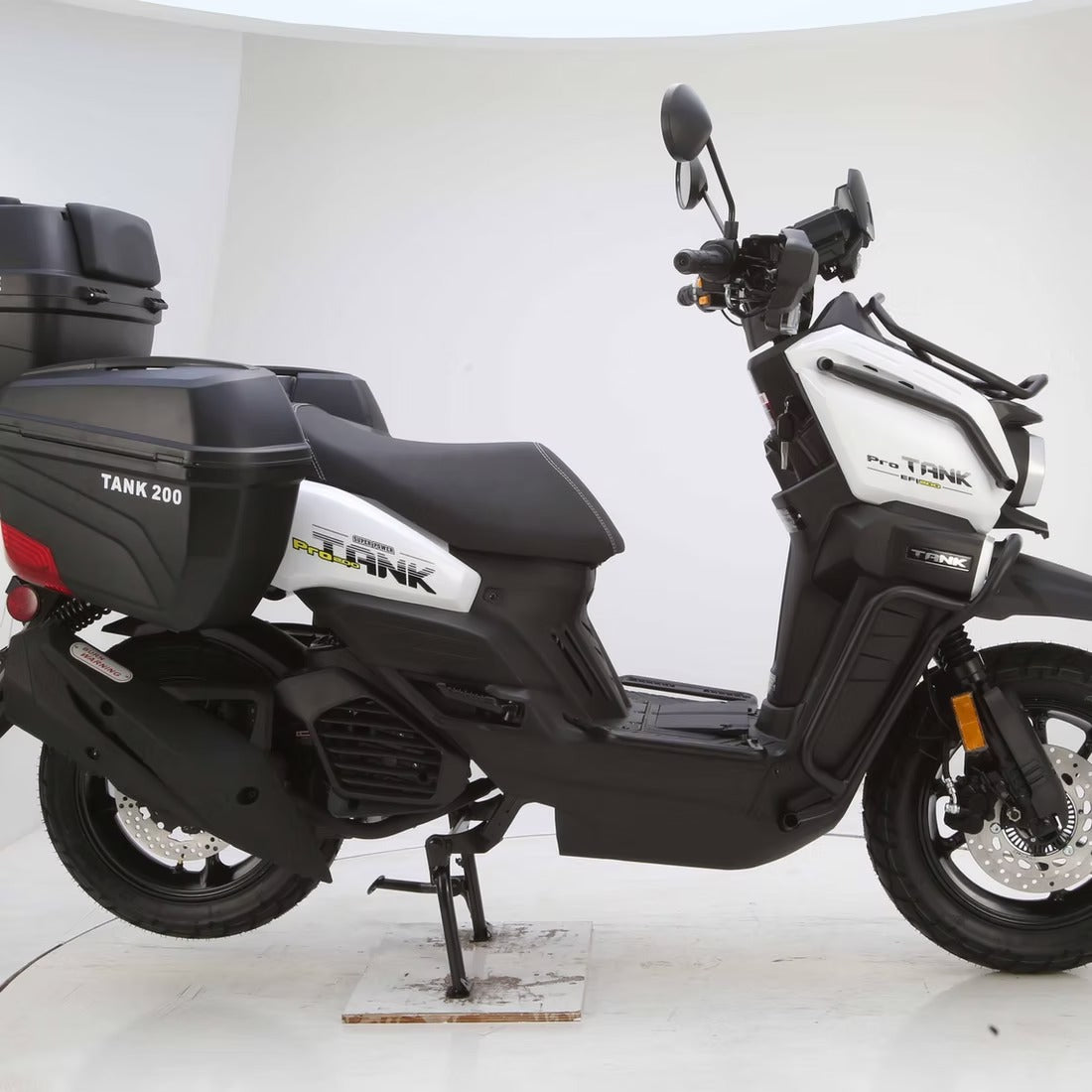 TANK 200 PRO EFI - (DELUXE)