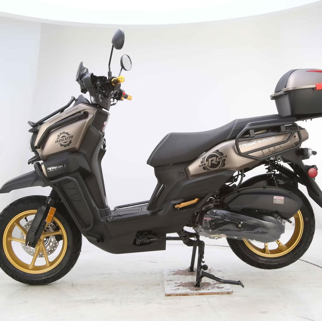 TANK X200 Pro (CARBORETOR)