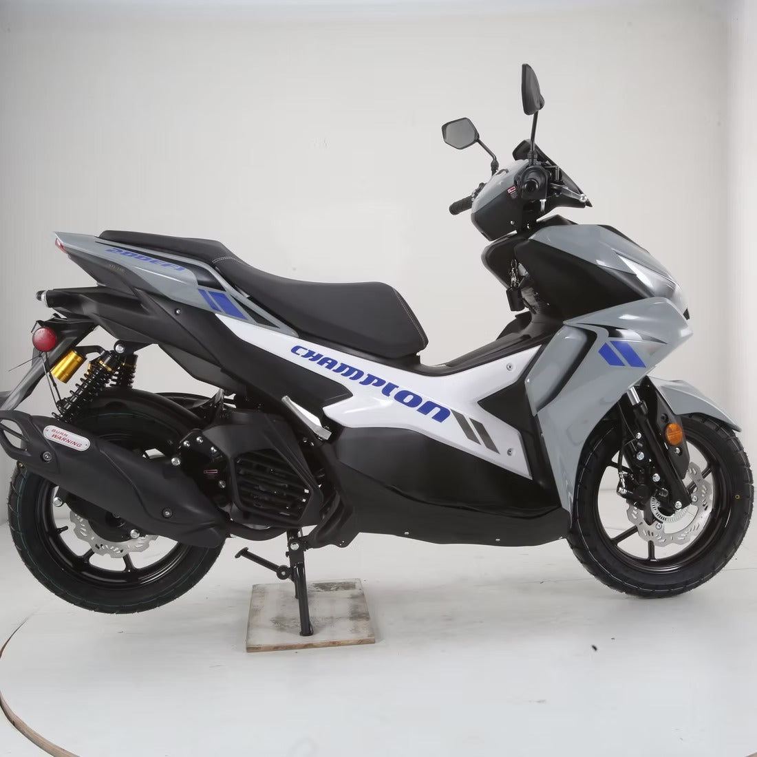 CHAMPION 200 EFI