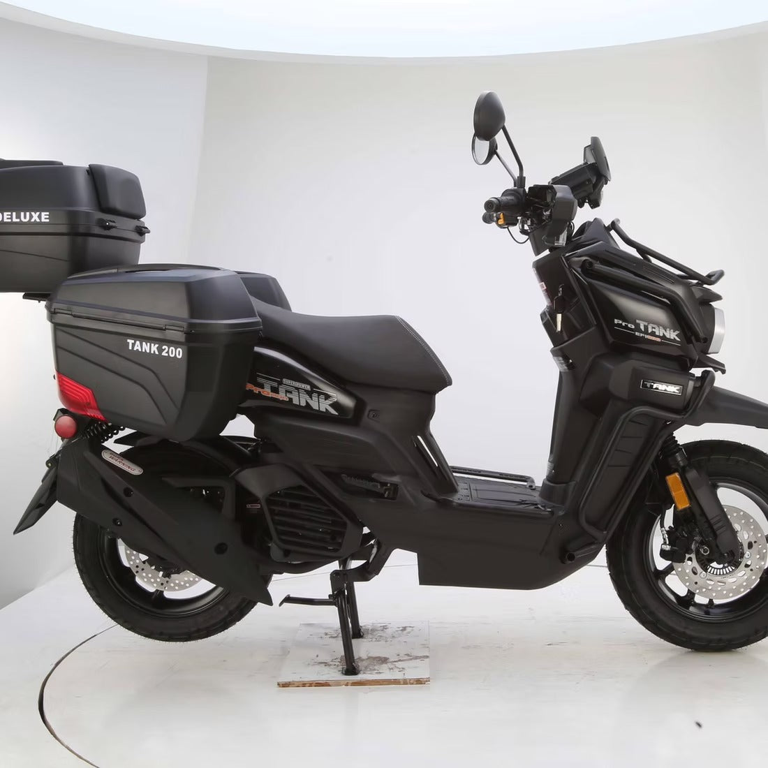 TANK 200 PRO EFI - (DELUXE)