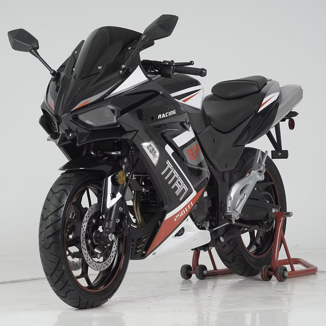 TITAN 250 EFI